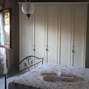 Domus Garden Bed & Breakfast